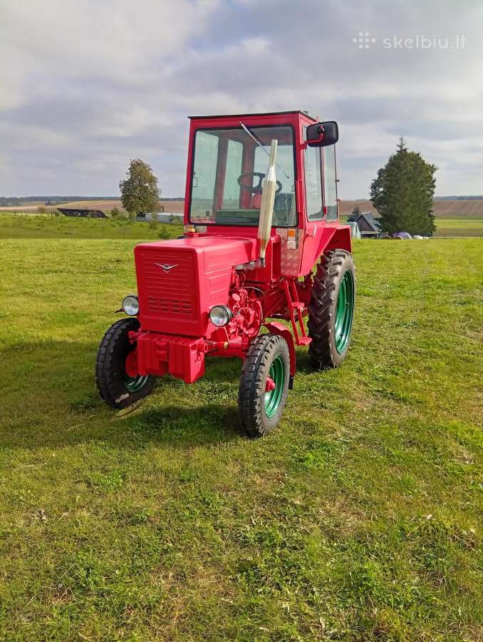 Parduodu T25a traktorių