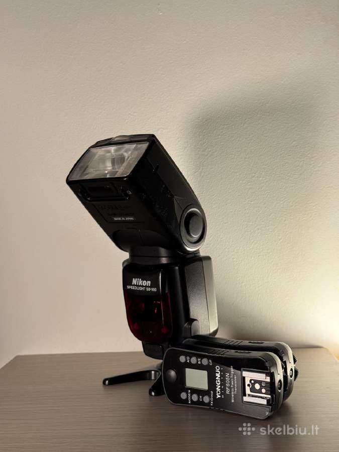 Nikon blykstė SB-910 + dovana