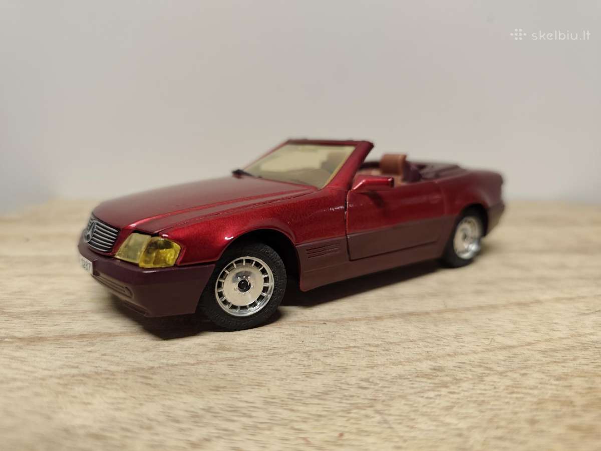 Mercedes Benz 500sl 1:24