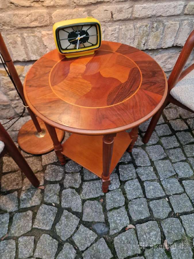 Vintažinis mid century tikmedžio staliukas - nuotraukos Nr. 2