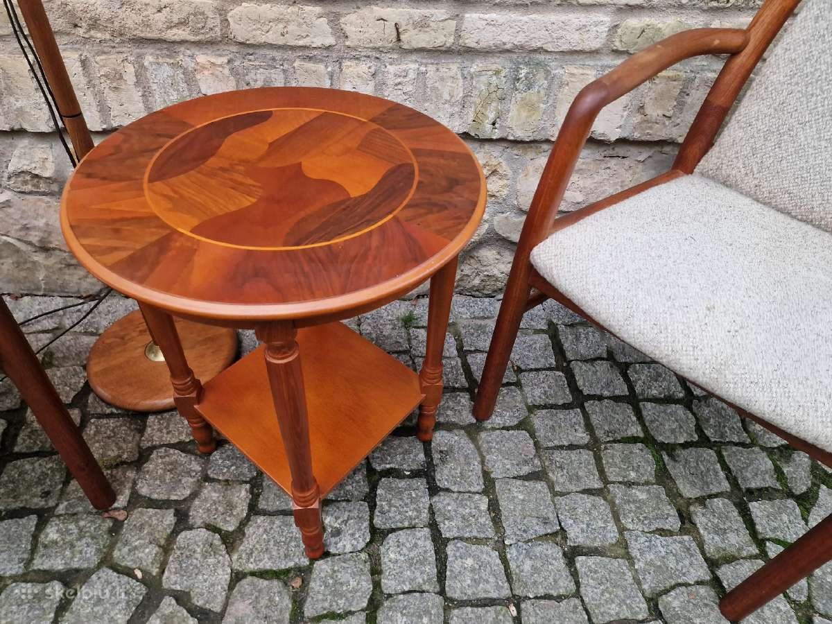 Vintažinis mid century tikmedžio staliukas - nuotraukos Nr. 9