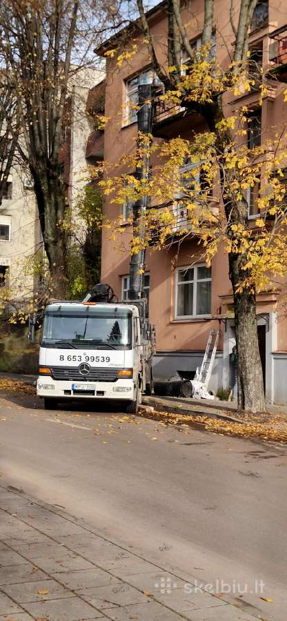 Žvyras-smėlis-skalda-savivartis Fiskaras greiferiu