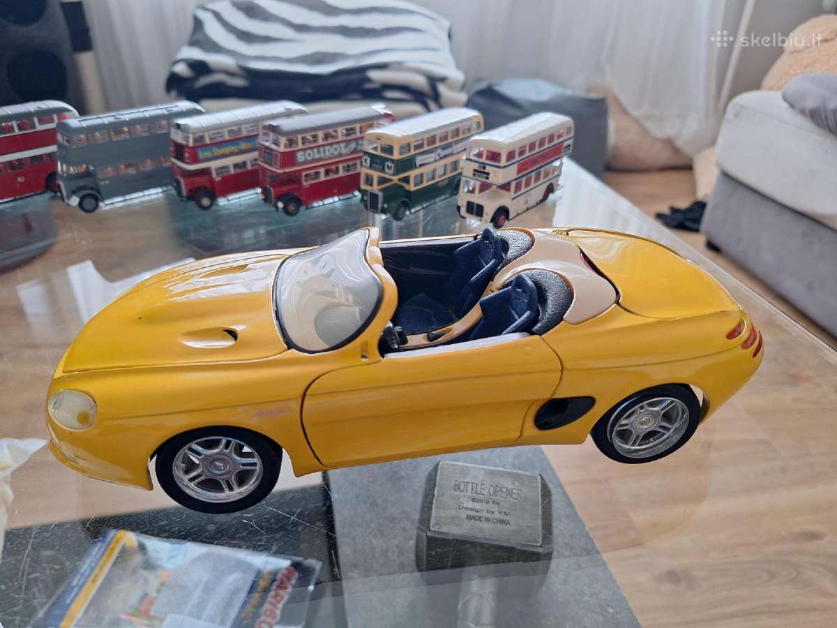 1:18 maisto