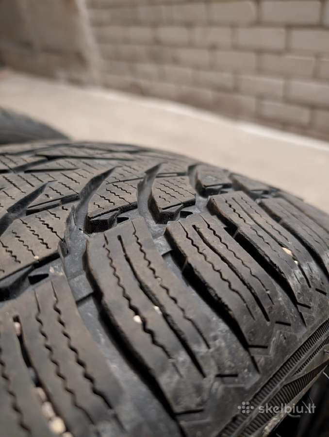 Žieminės padangos Nokian WR Suv 235/50 R18 - nuotraukos Nr. 4
