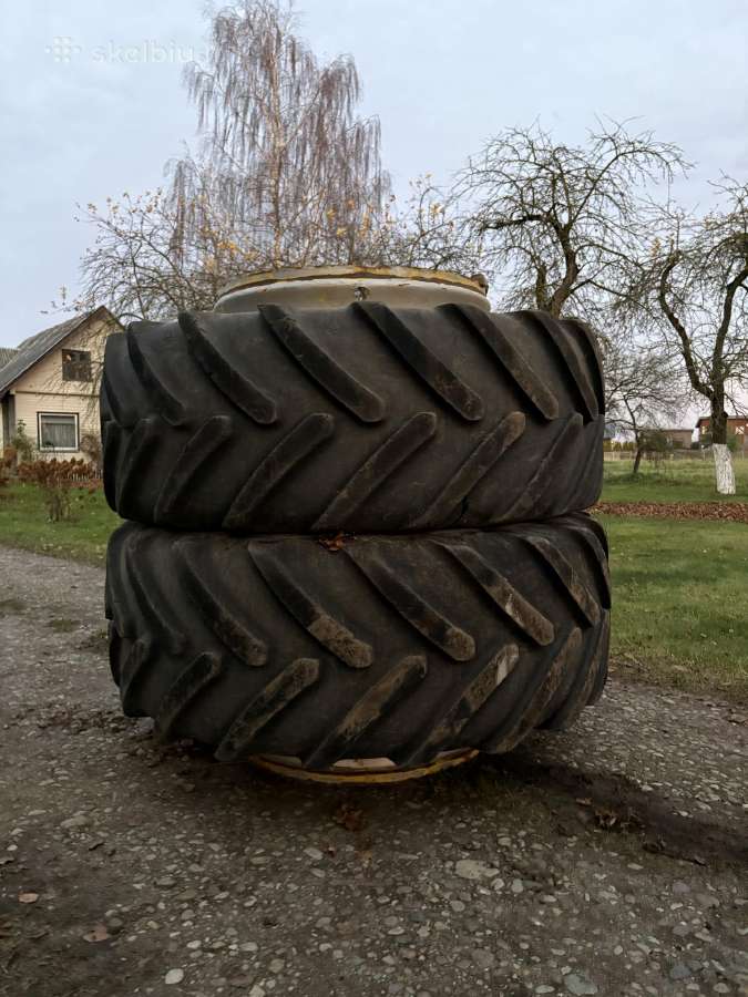650/65/r38 Michelin dubliai su įranga