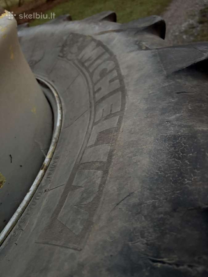 650/65/r38 Michelin dubliai su įranga - nuotraukos Nr. 3