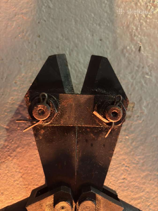 Varžtų armatūros kirpimo žirklės