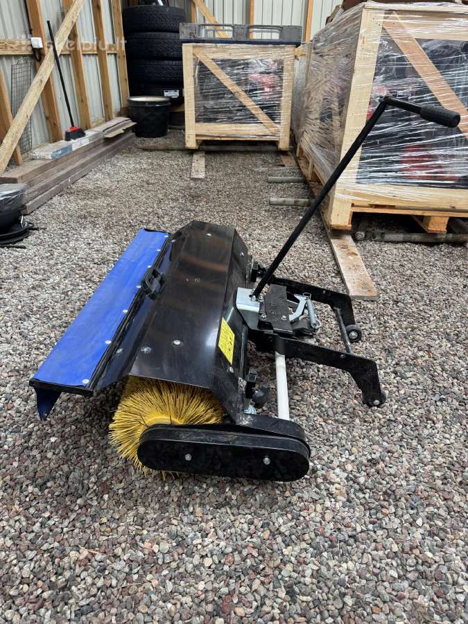 Husqvarna Šepetys Raider