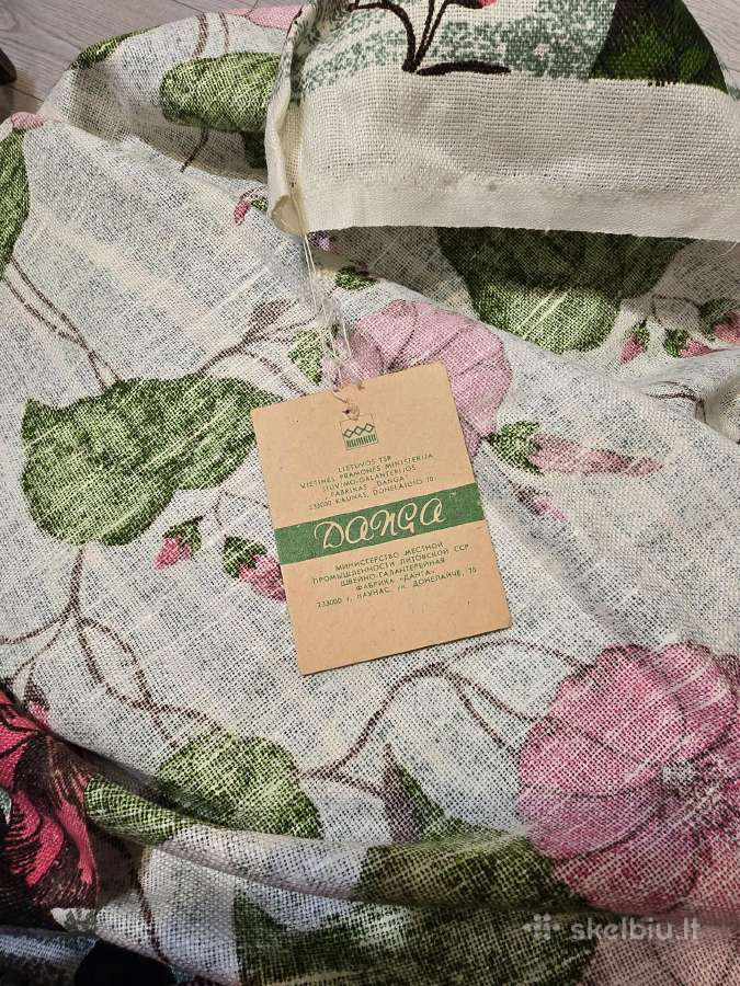Dvi užuolaidos - nuotraukos Nr. 8