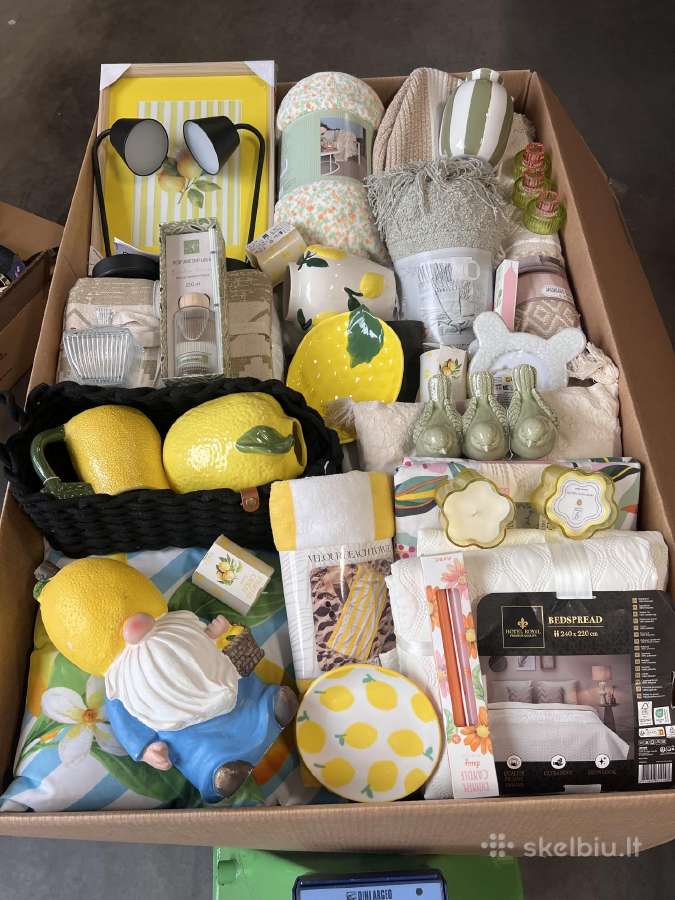 Naujos prekės urmu paletėmis prekybai