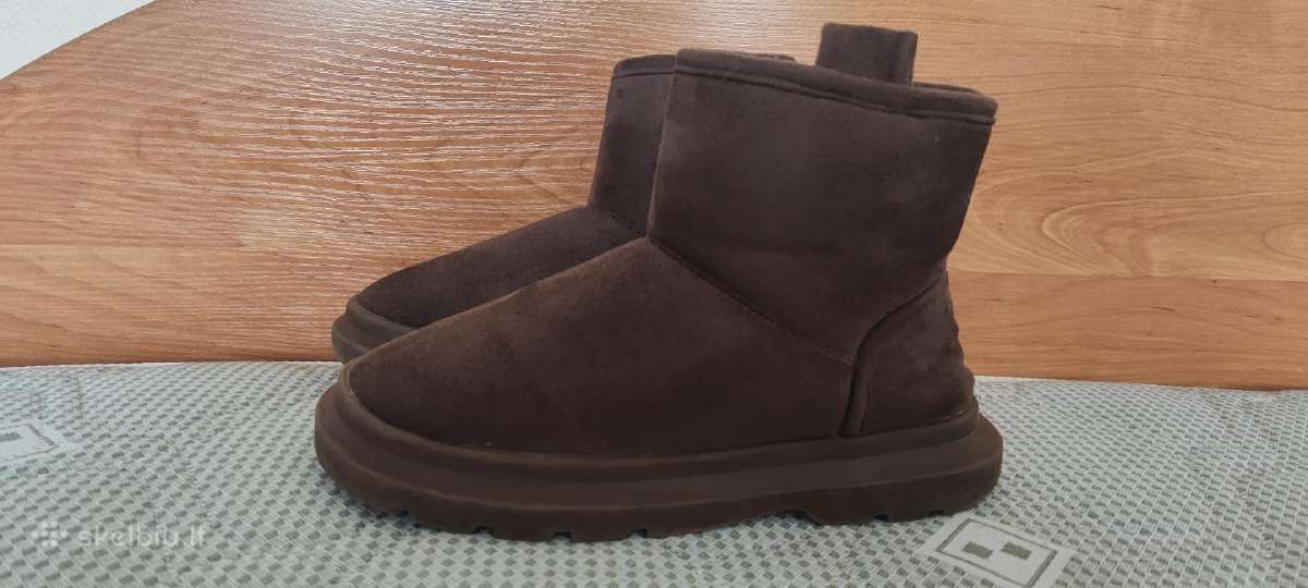 Ugg Zara