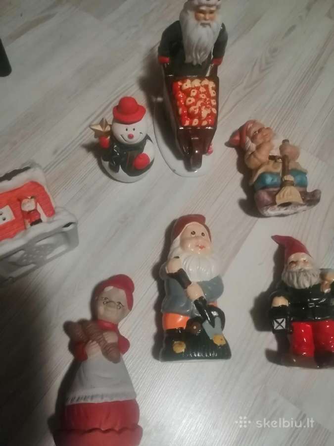 Kalėdiniai besmegeniai