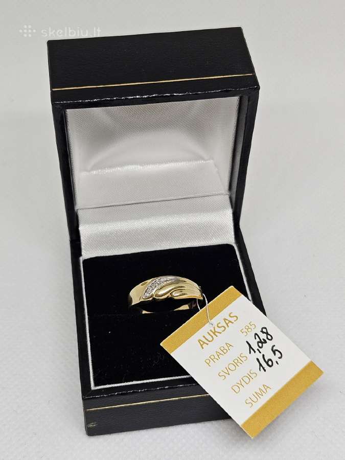 Auksinis žiedas - 127 Eur.