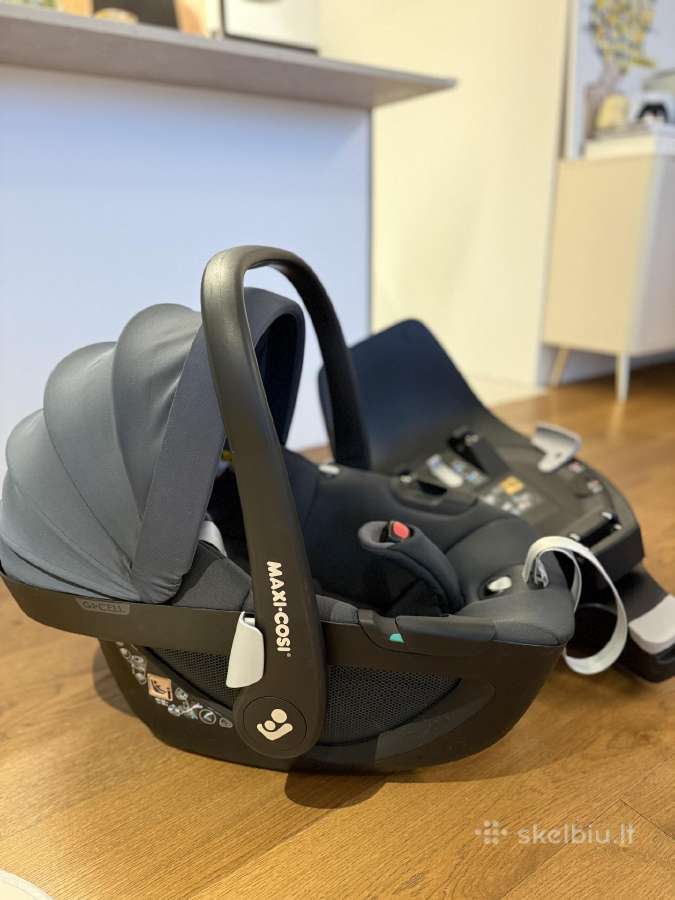 Maxi cosi pebble 360 kedute + familyfix 360 baze