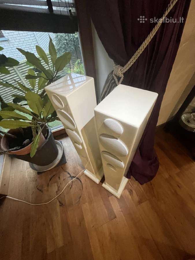 Monitor Audio Radius 270 baltos kolonėlės (poroje)
