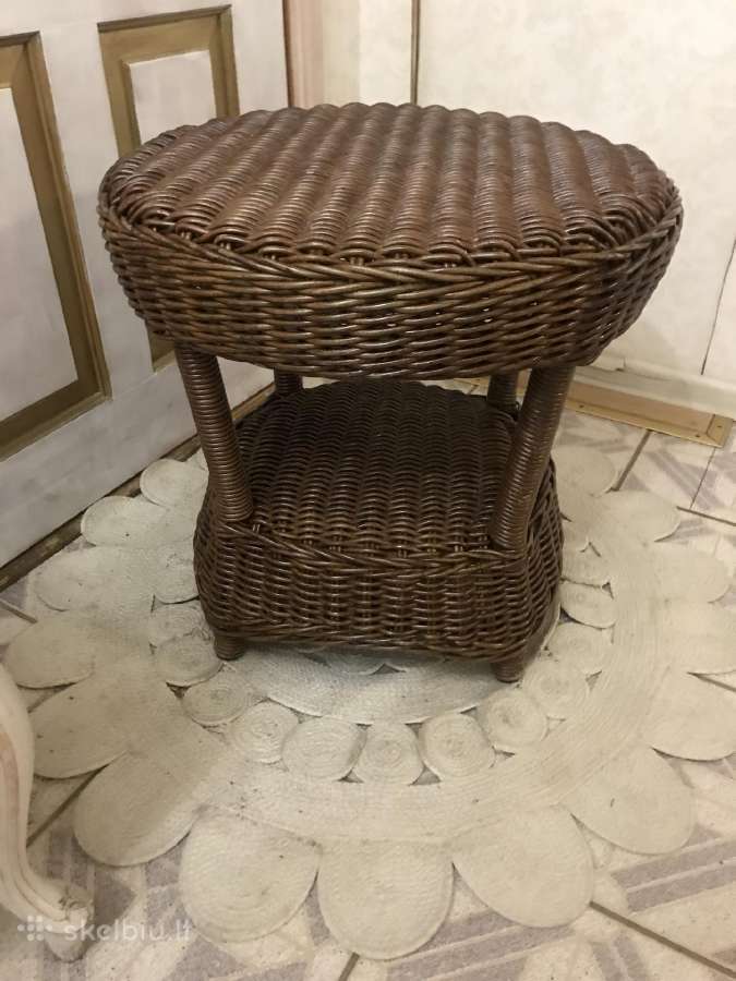 Pintas staliukas