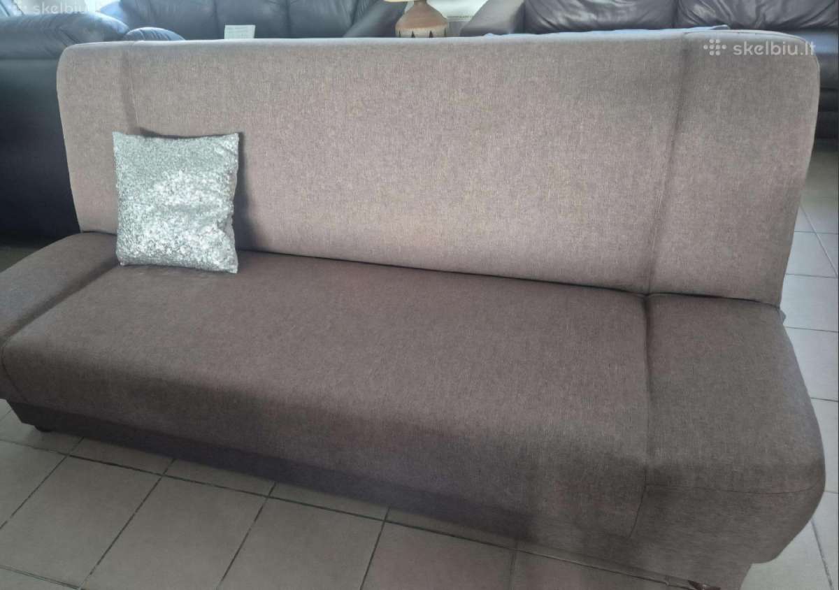 Idealios būklės sofa lova su patalynės dėže