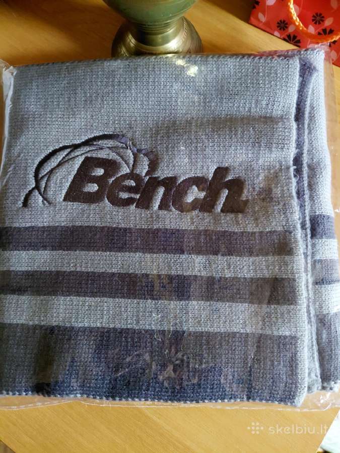 Vyr.šalis , Bench,