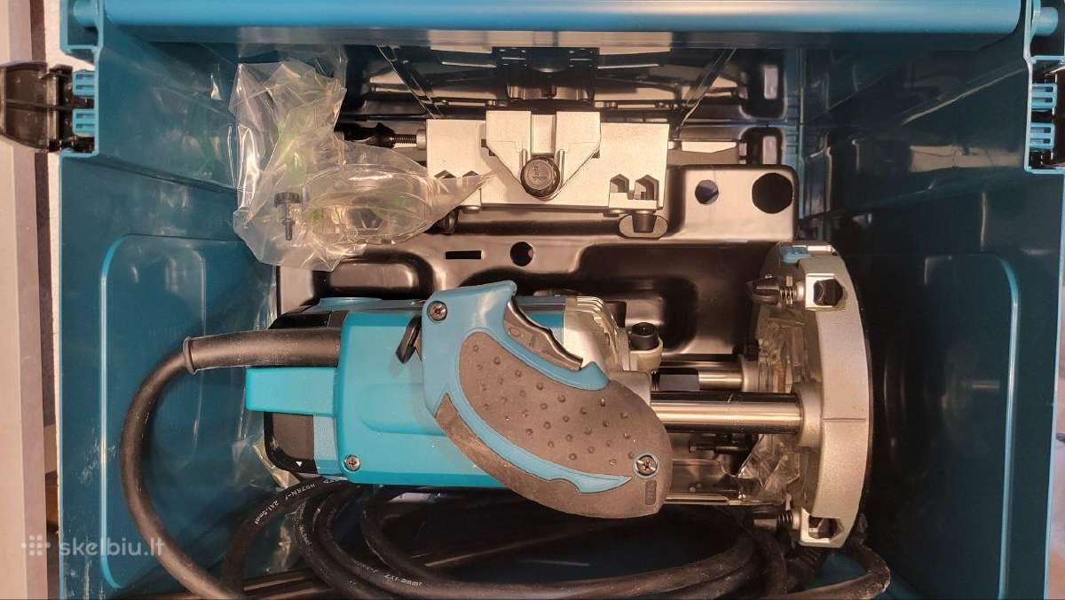Makita Freza Rp2300fcxj Naujas