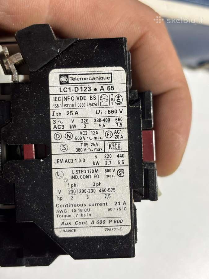 Telemecanique kontaktorius Lc1 D123 A65 (su dėžute