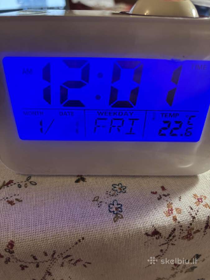 Parduodamas elektroninis laikrodis
