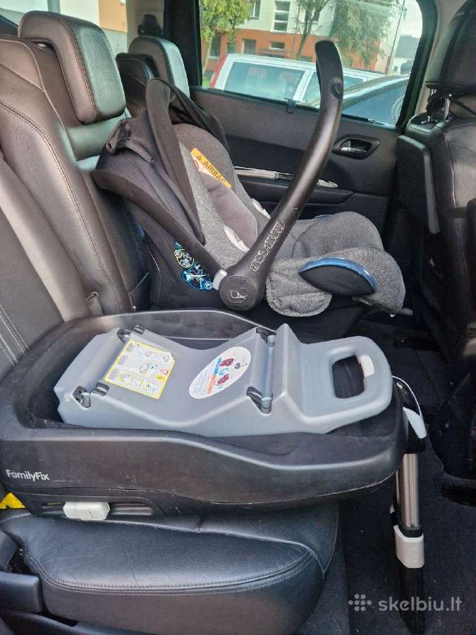 Automobilinė kėdutė kūdikiams