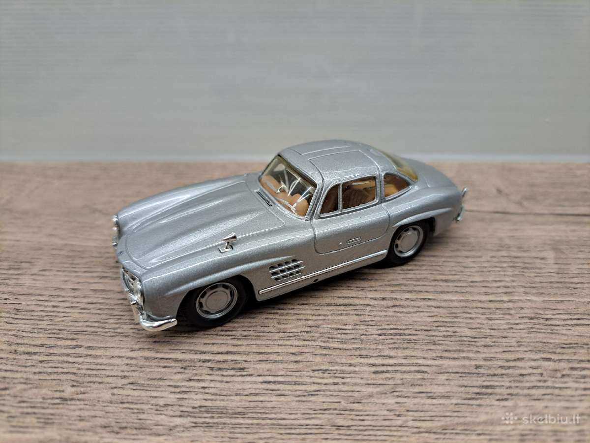 Mercedes Benz 300 SL modeliukas 1/43