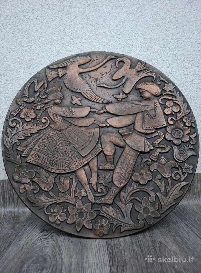 Bareljefas Šokėjai, Kauno Dailės gaminys 42cm.