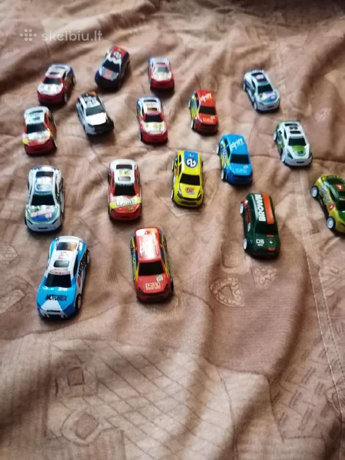 50 modeliuku su dėžute, kiti žaisliukai dovanoms - nuotraukos Nr. 2