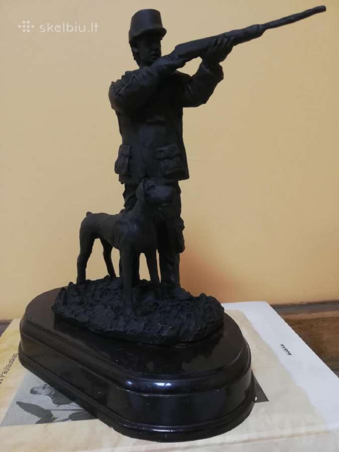 Sena statulele.medziotojas - nuotraukos Nr. 3