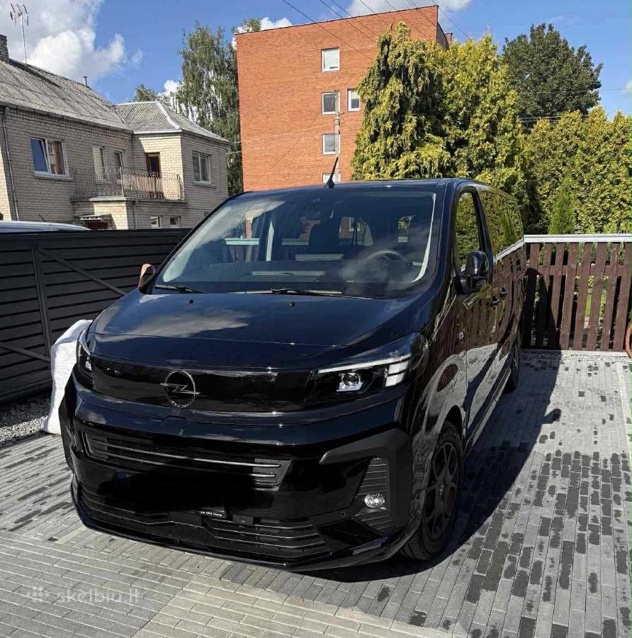 2025 m, 8 vietų automobilio nuoma su vairuotoju