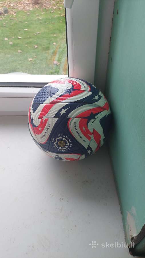 Parduodu mažai naudota originalu futbolo kamuoli - nuotraukos Nr. 2