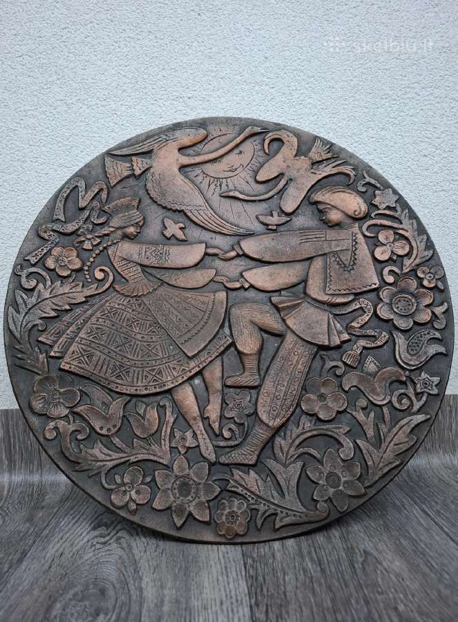 Bareljefas Šokėjai, Kauno Dailės gaminys 42cm.
