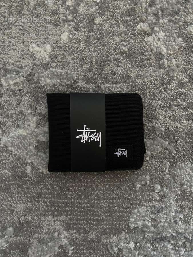 Stüssy piniginė