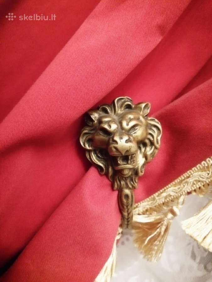 Liūtas bronzinis užuolaidų laikiklis (du vienetai)