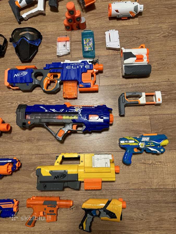 Nerf šautuvų komplektas
