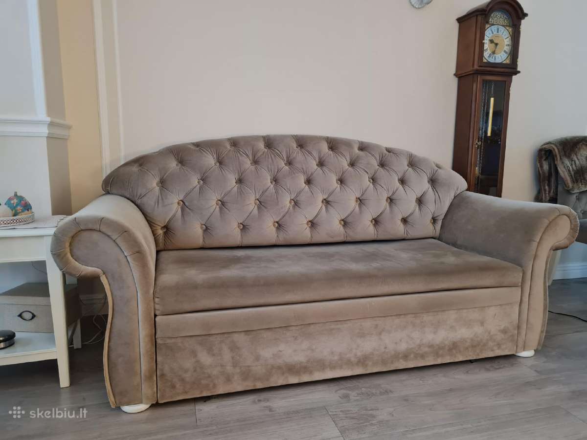 Parduodu Chesterfield sofą-lovą