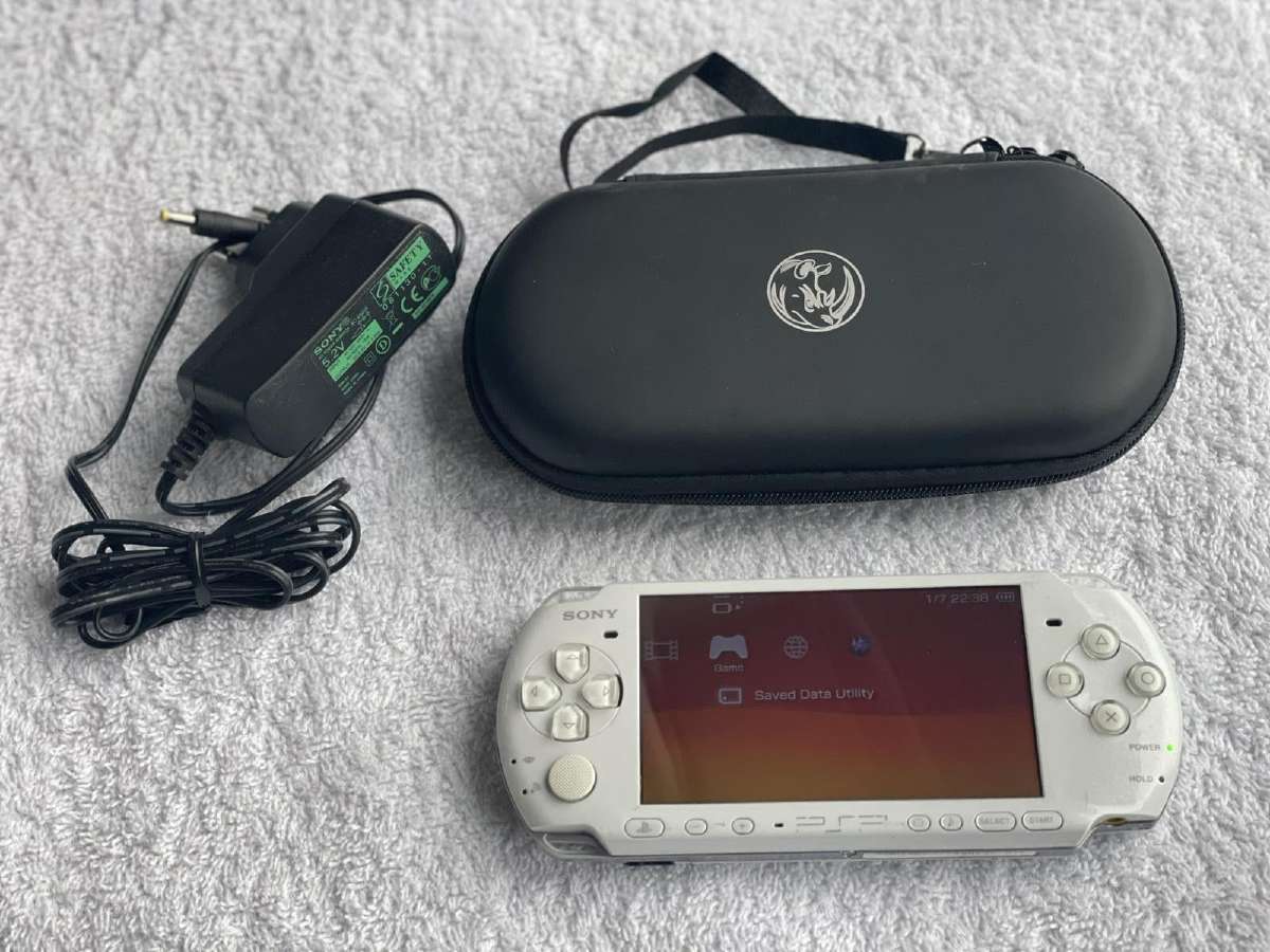 Sony PSP 3000 128gb 170 žaidimų