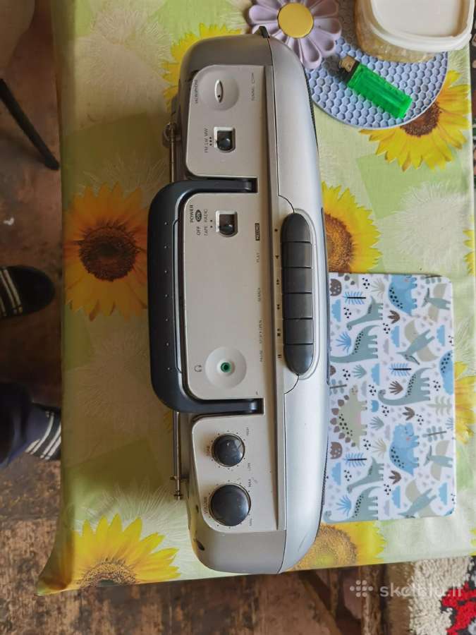 Tris magnetolos po 10eur.vienetas. - nuotraukos Nr. 9