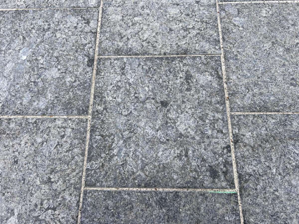 Parduodu Granito grindinio plytas