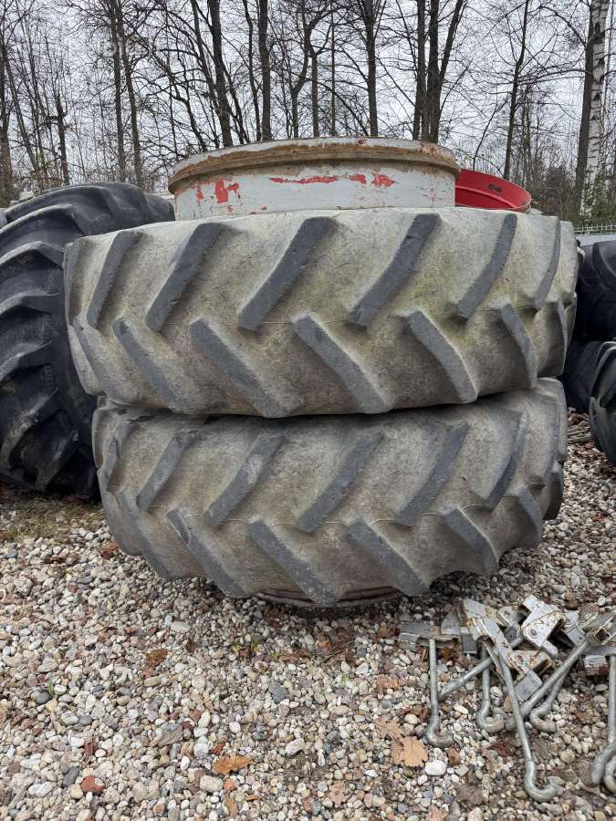 520/85r42 (20.8r42) Traktoriaus dubliai