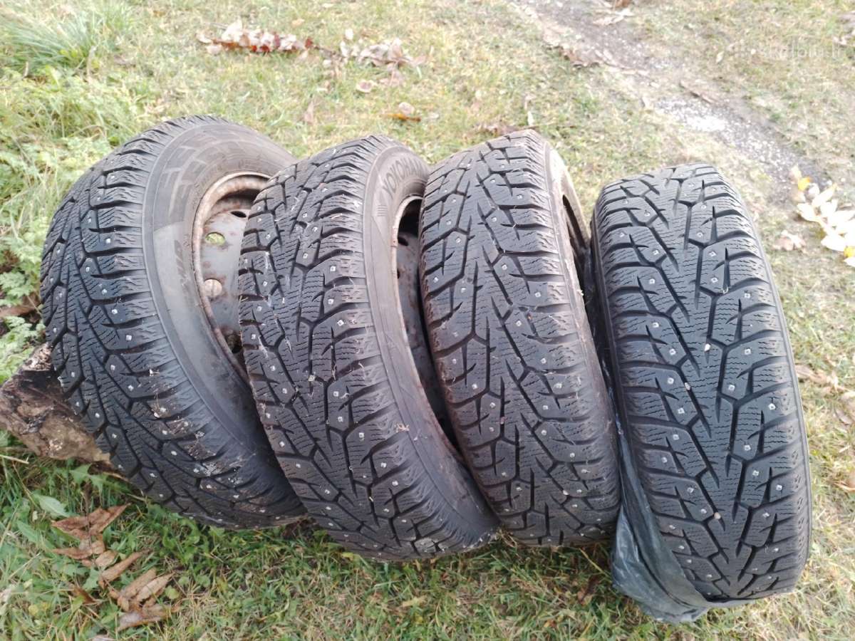 Žieminės dygliuotos padangos R14 Yokohama - nuotraukos Nr. 2