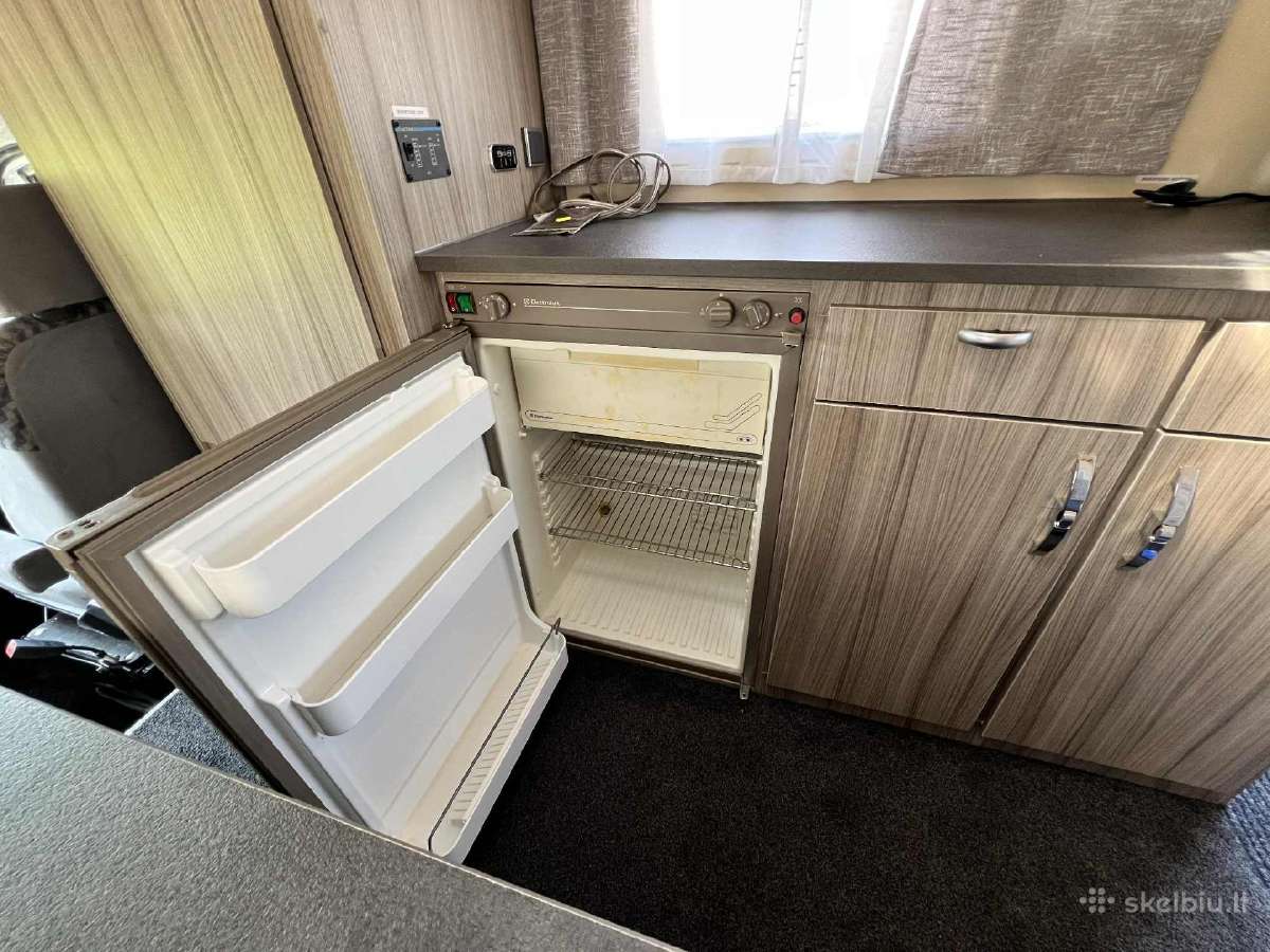 Nuomojamas renovuotas Euramobil kemperis Klaipėda - nuotraukos Nr. 20