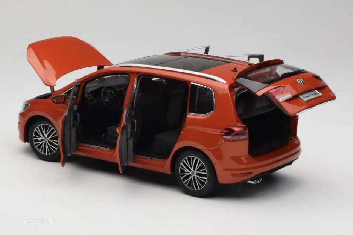 VW Touran - nuotraukos Nr. 2