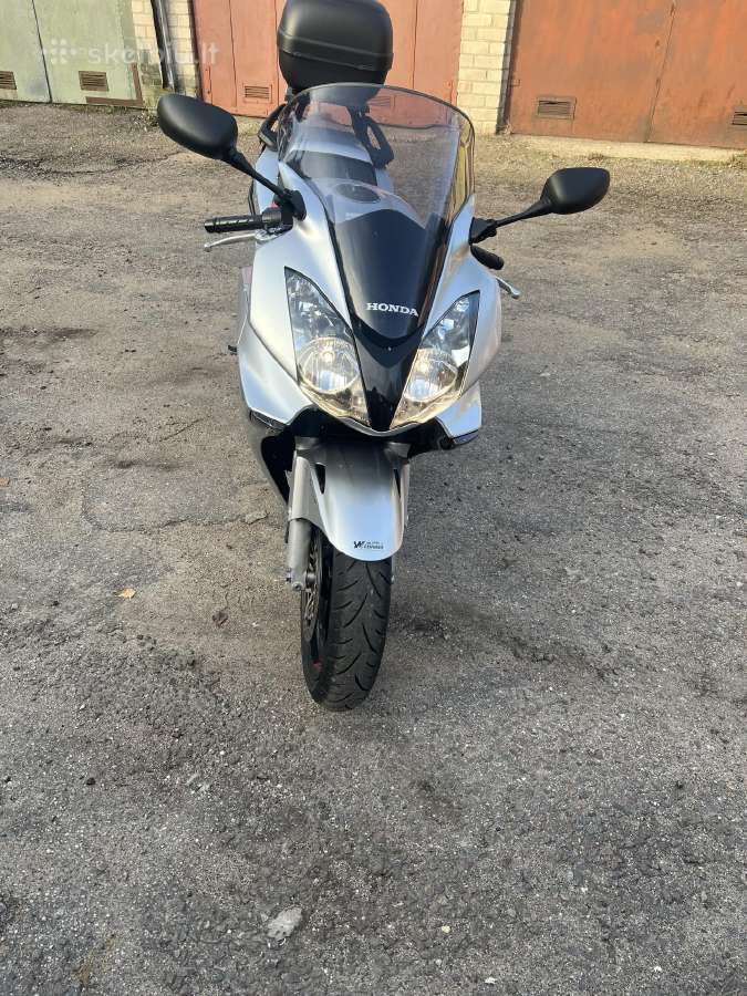 Honda VFR (Crosstourer / Crossrunner) 800cc, touri
