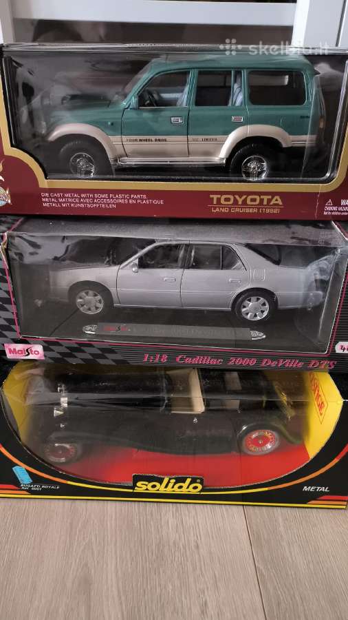 1:18 Land Cruiser, Bugatti, Cadillac modeliukai
