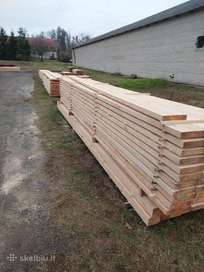 Pjauname ir parduodame statybinę medieną.