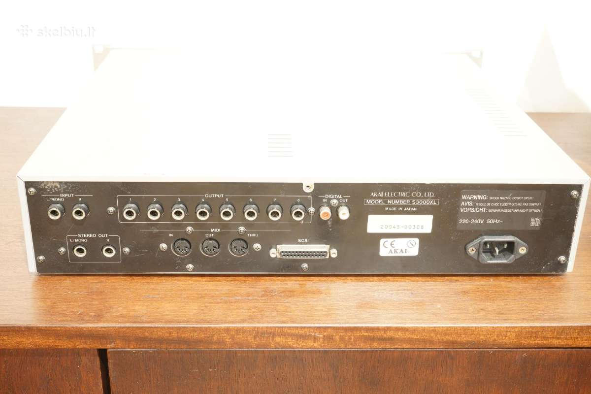 Akai S3000xl sampleris su priedais - nuotraukos Nr. 6