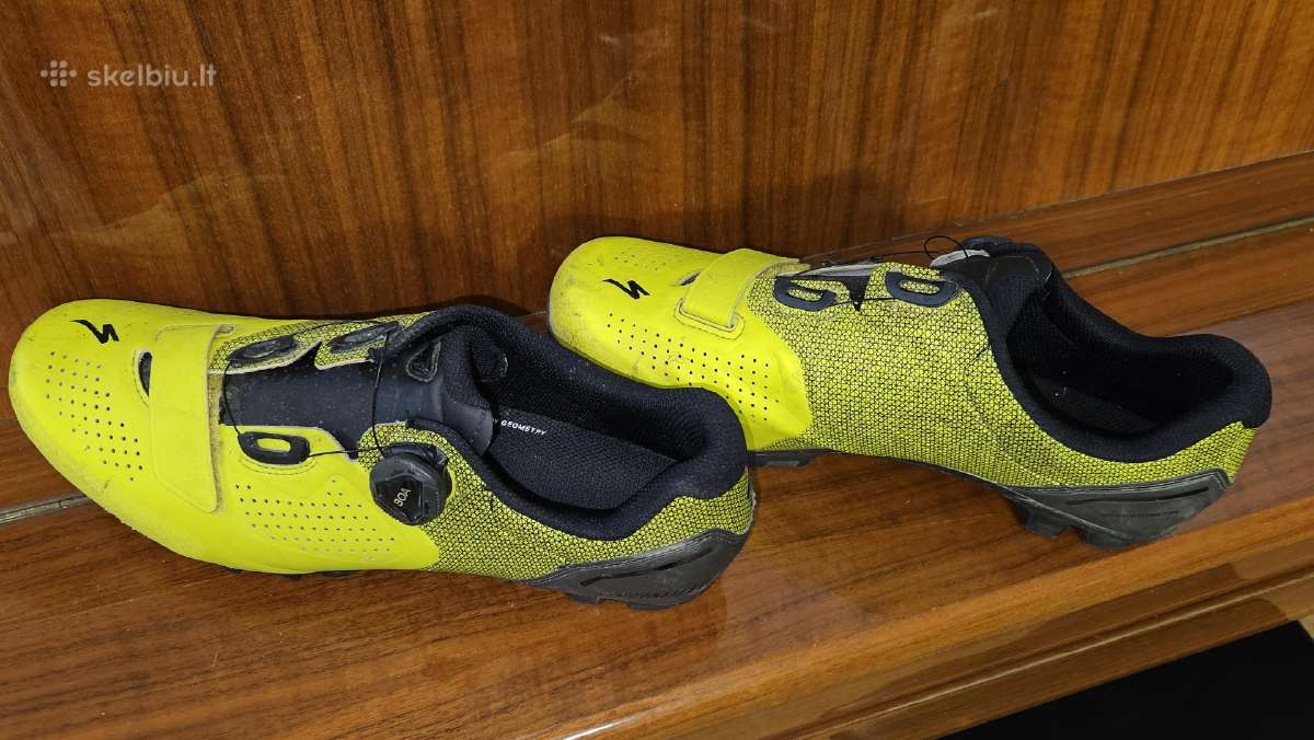 Specialized dviračio batai 45
