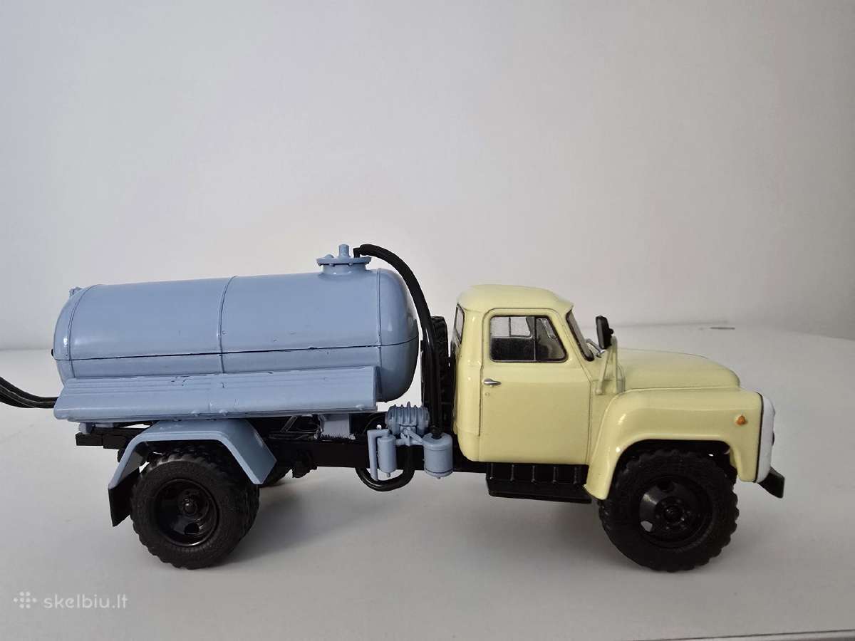 1:43 sunkvežimio modeliukas Gaz-53 (ahm-53)